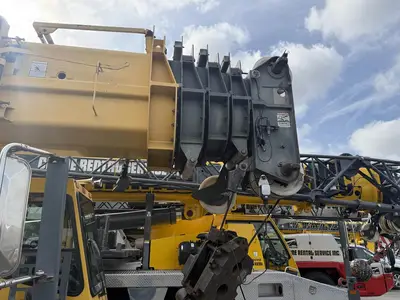 USED 2004 GROVE TMS900E