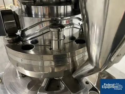 USED Elizabeth-HATA Parle-Elizabeth EP 200 R&D Tablet Press, 10 Station