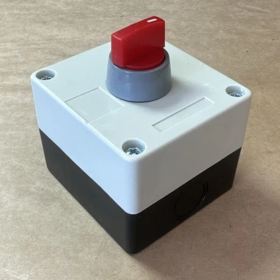 Auspicious Red 2-Position Selector Switch Control Station Enclosure 120/240VAC