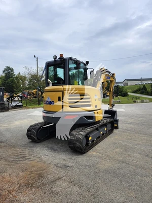 USED 2022 XCMG XE55U