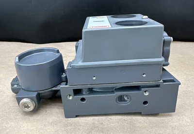 NEW Fisher Rosemount FSDVC5040-101/G160/AD