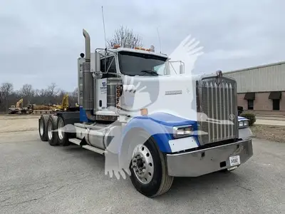 USED 2007 KENWORTH W900L