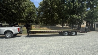 USED 2026 Kaufman Deluxe FET HD Deck-Over Gooseneck