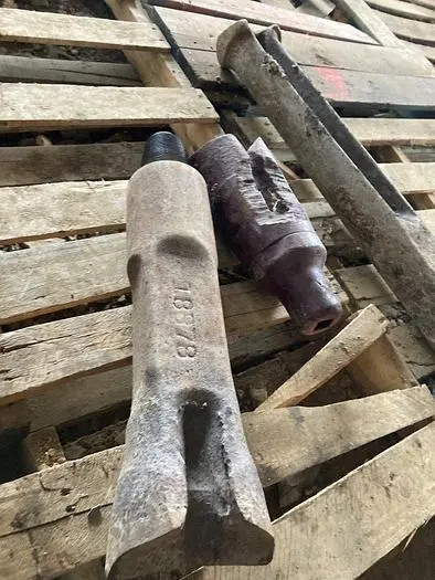 Used AFTERMARKET 5-3/4" X 18" CABLE TOOL CHISEL BIT Tool Bits Pennsylvania US | East West Machinery & Drilling #1417191