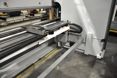 USED LVD PPEB TURBO 220 TON X 4200 MM CNC