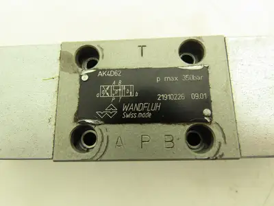 Wandfluh AK4D62 Pneumatic Solenoid Operated Hydraulic 4/3 Spool Valve 5000 PSI