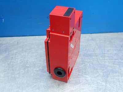 NEW EATON XCSE7333