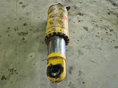 USED KOMATSU EJ8969