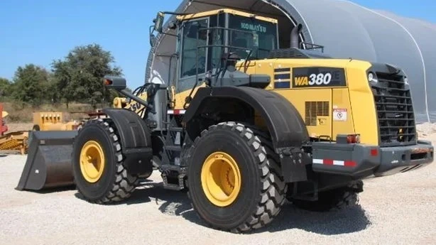 USED 2020 Komatsu WA380-8