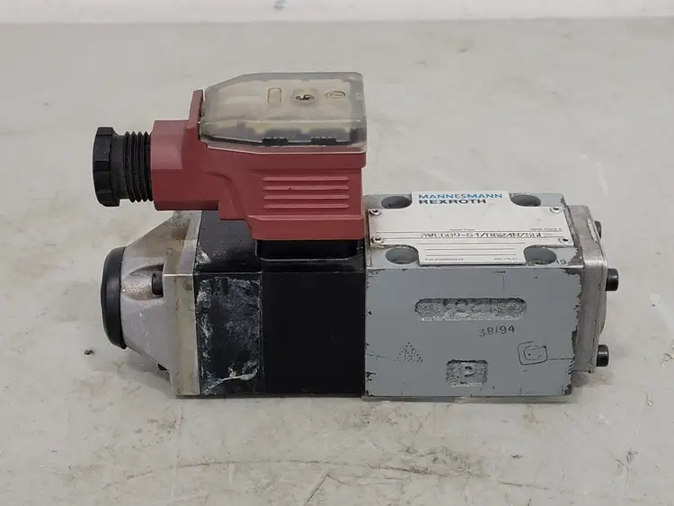 New | in-Stock MANNESMANN REXROTH 3WE6B9-51/BG24NZ55L Parts (Hydraulics and Pneumatics) British Columbia CA | Lenmark #264930