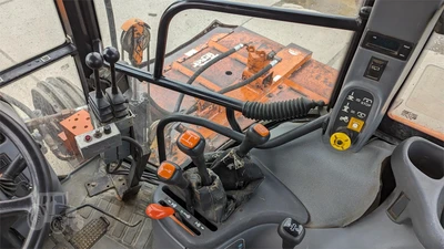 USED 1998 NEW HOLLAND TS90