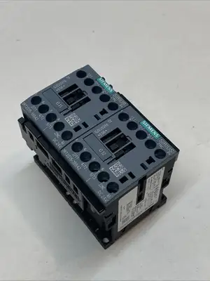 USED SIEMENS CONTACTOR (2X) W/ 3RA2913-3EA1 OVERLOAD RELAY