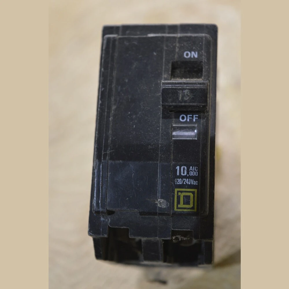 Square D 2 Pole 15 Amp Breaker
