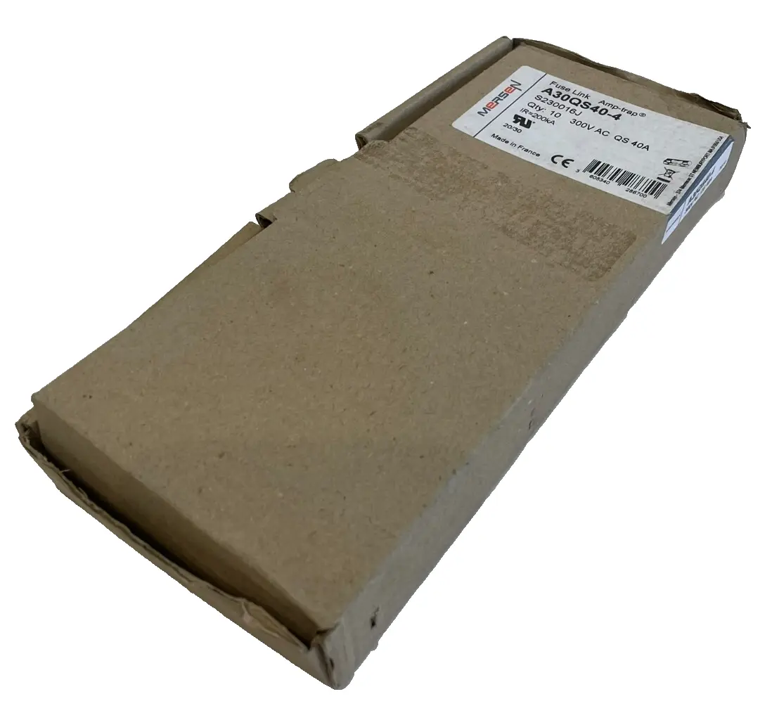 NEW MERSEN A30QS40-4 FUSE 300V 40A LOT OF 10 A30QS404