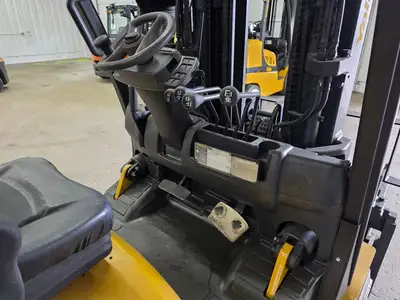 Used 2013 Yale GLC155VX Liquid Propane Forklifts New York US | United Lift #1446728