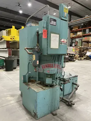Used TYPHOON _UNKNOWN_ Washers Michigan US | Vander Ziel Machinery Sales #482922