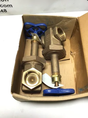 Nibco T-135 1 1/2 in Bronze Gate Valve 039923619358