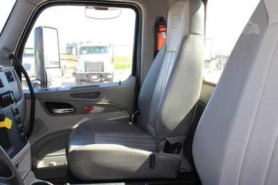 Used 2019 PETERBILT 567 Tractors & Trailers Texas US | Roll Off Truck World #1486370