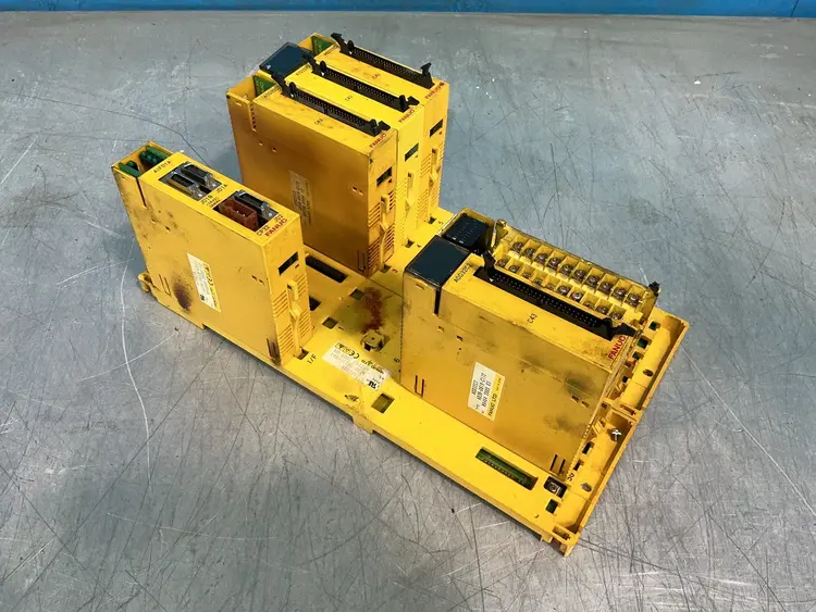 Used 2005 FANUC A03B0819C004 PLC Chassis Ohio US | HGR 24 #1345509