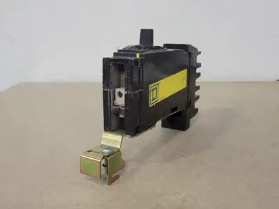 USED SQUARE D FH16015C