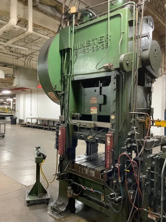 Used MINSTER MINSTER S1-150-33-39 PRESS Straight Side Presses | Alma Machinery #898731
