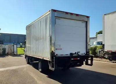Used 2018 ISUZU NPR XD Reefer Trucks Florida US | Truck and Van Outlet #1509182