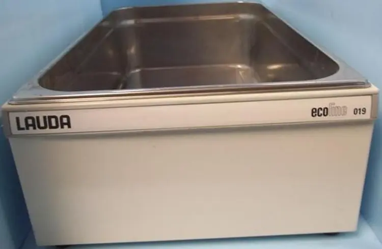 Used LAUDA 18005 Lab Water Baths Texas US | Bamko Surplus Process Equipment #937445