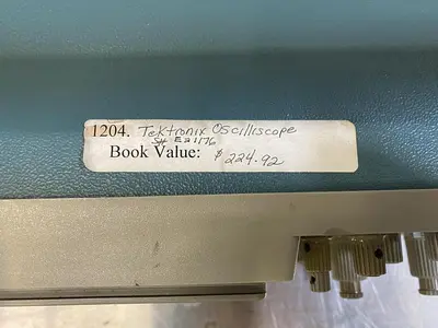 USED TEKTRONIX 2211