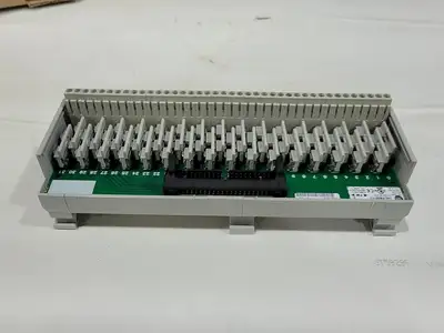 NEW ALLEN-BRADLEY 1492-IFM40F-F-2