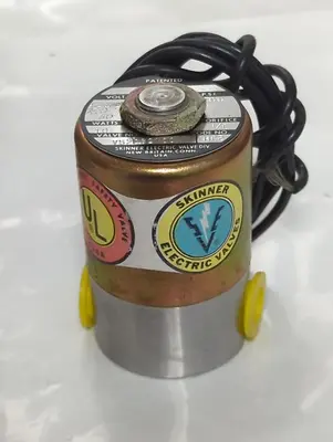 New | in-Stock SKINNER V52LB2100 Solenoid Valves Ohio US | Surplus Asset Holdings #1468914