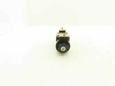 Nachi Hydraulic Directional Solenoid Valve 3 Pos 4 Way 120V Coil