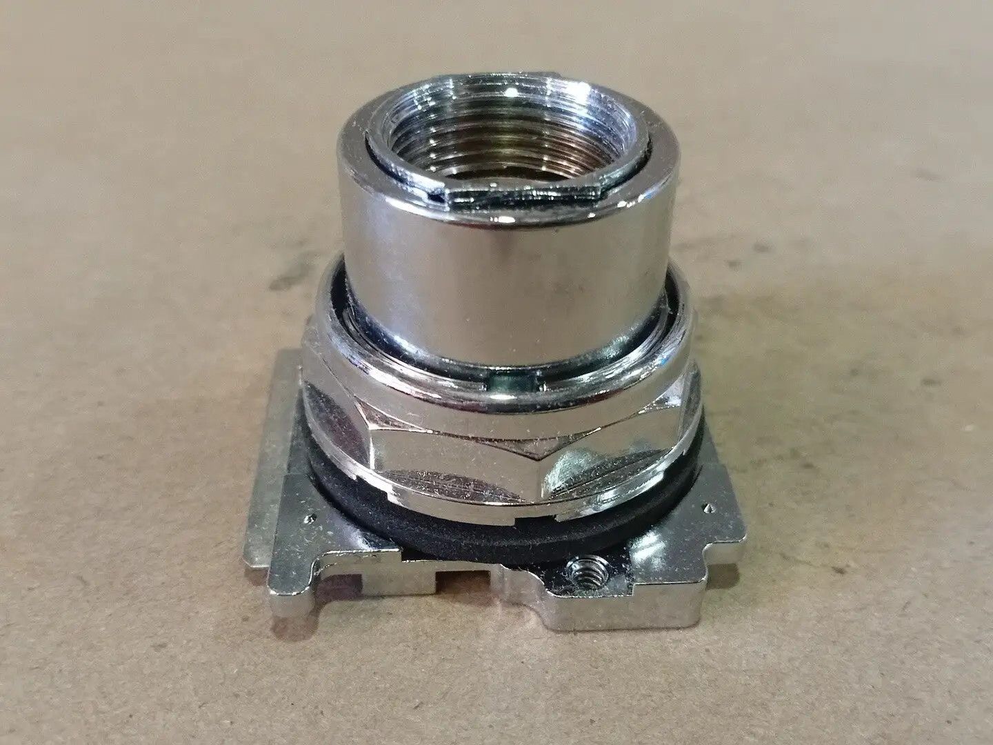 NEW EATON 10250T5