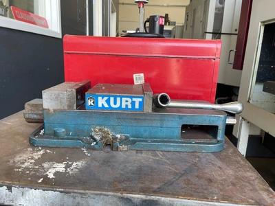 KURT ANGLOCK D675 6" VISE Tooling & Accessories (Other) | PM Machines (1)
