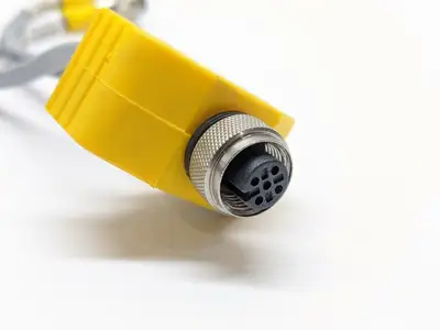 VB2-FKM 4.4/2RS 4T-0.2/0.2/CS11317 | Turck  Twin Junction Connector U2-08841 - Used