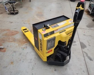 USED 2001 HYSTER W40XT