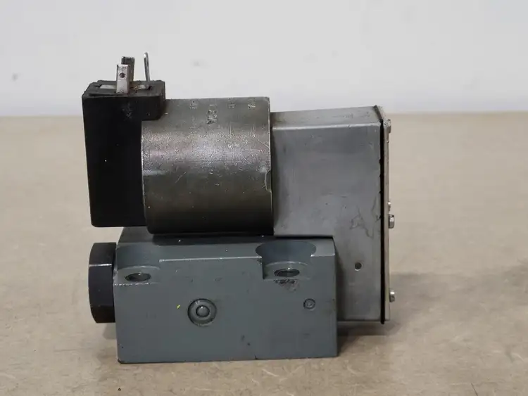 Used REXROTH M-3 SE 10 U24/315 G24 NZ55L Parts (Hydraulics and Pneumatics) British Columbia CA | Lenmark #264952