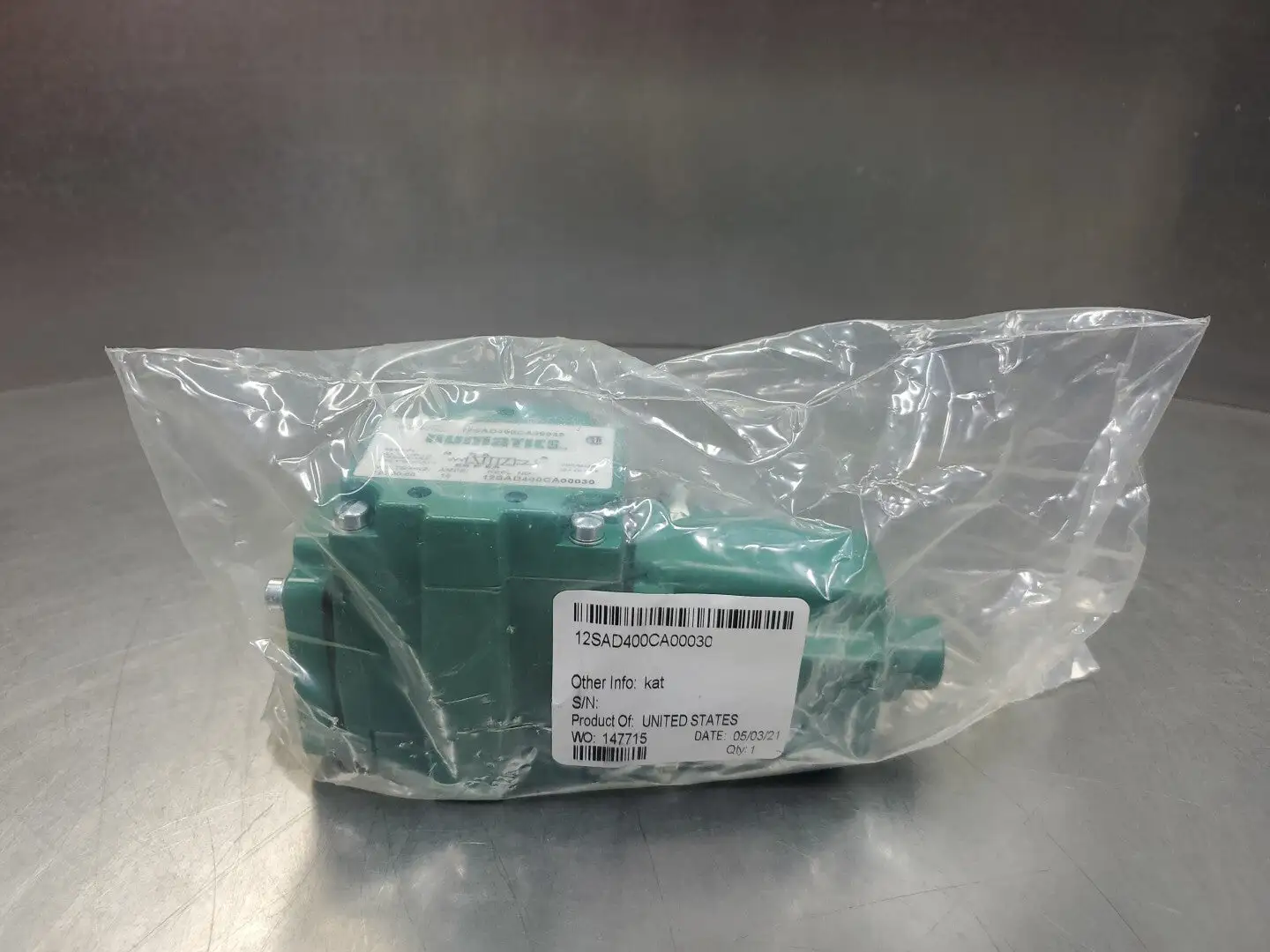 Numatics 12SAD400CA00030 150PSIG 120V Valve Manifold. 6A-10