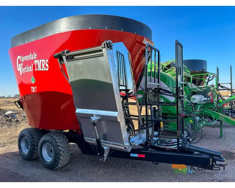 Used CLOVERDALE _UNKNOWN_ Feeder Wagons Iowa US | Keast Enterprises #1360089