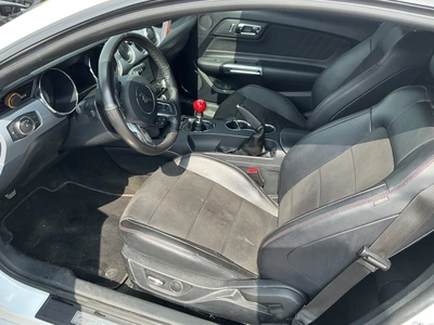 USED 2016 FORD MUSTANG