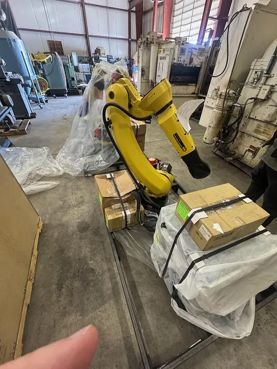 New | in-Stock 2021 FANUC FANUC ARCMATE 120ID Robots Michigan US | Aucto #1306840