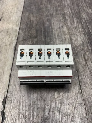 ABB 2CDS253001R0164 Electrical/PLC/Automation | ESS Industrial Equipment Sales (4)