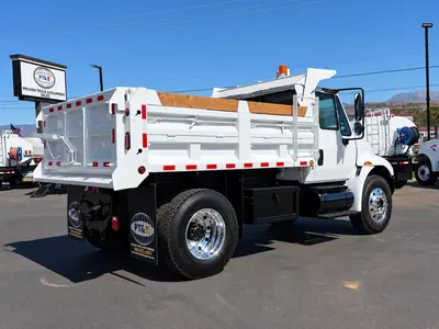 Used 2003 INTERNATIONAL 4300 Box trucks California US | Lillo Machinery #1542381