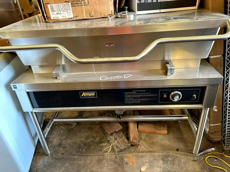 78-0024 Accutemp ACELTS-40 Tilting Skillet Braising Pan, Electric