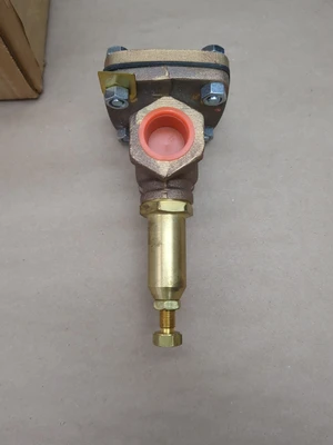 NEW Cash Valve 05761-0010