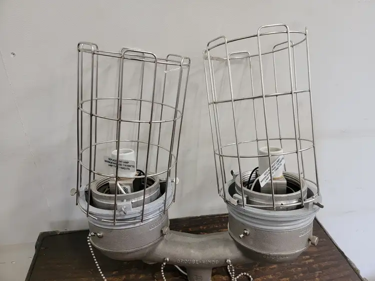 New | in-Stock CROUSE-HINDS 43961116GGGR Lighting British Columbia CA | Lenmark #249314