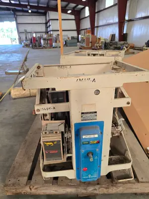 Used _UNKNOWN_ _UNKNOWN_ Circuit Breakers Indiana US | Myron Bowling Auctioneers Inc #1503991