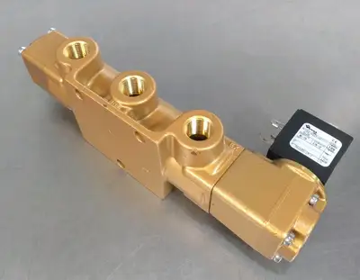 VERSA USG-4422-HCC-U-A120 Solenoid Valve Loc5E30
