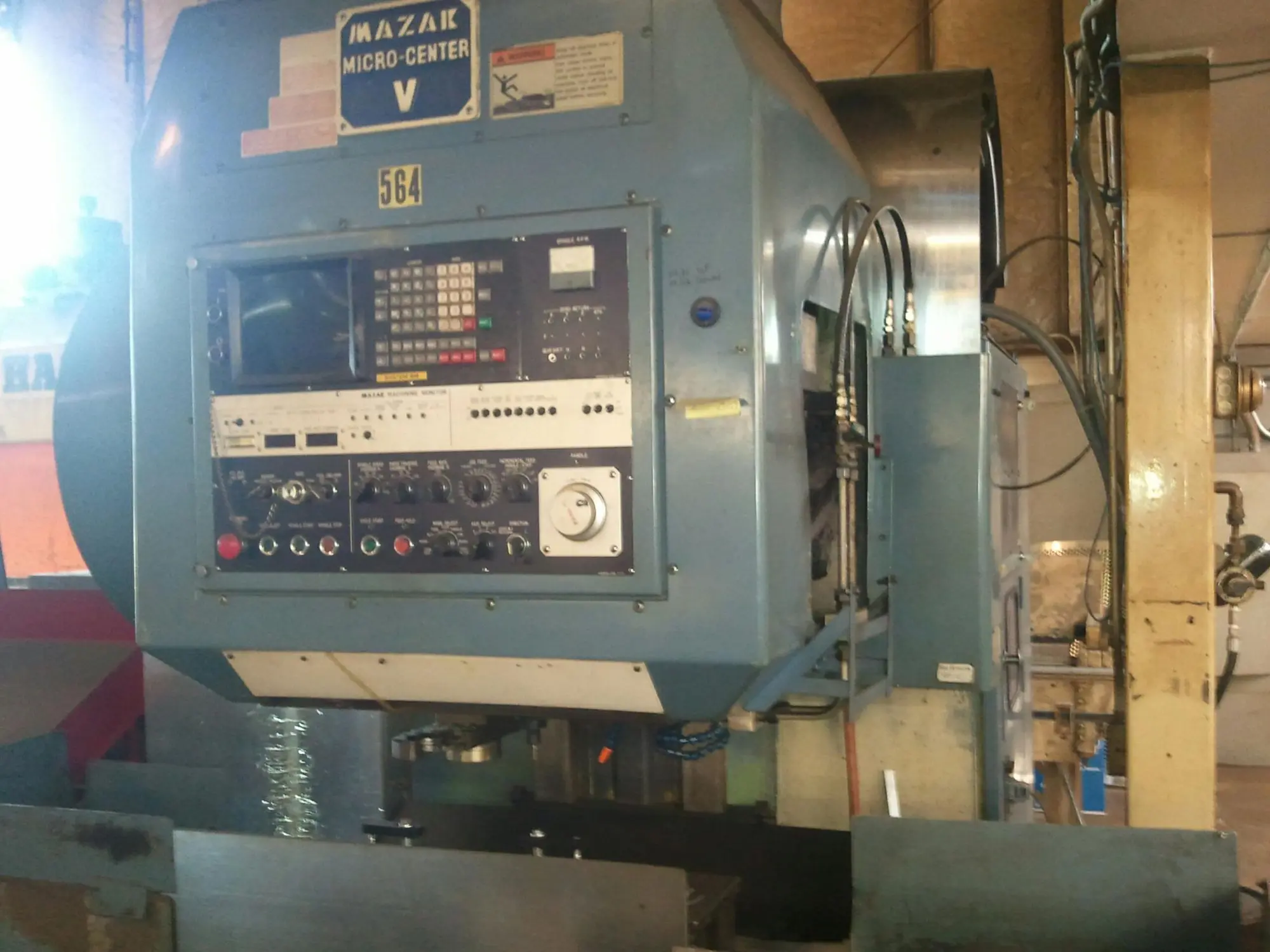 USED MAZAK V5 VERTICAL