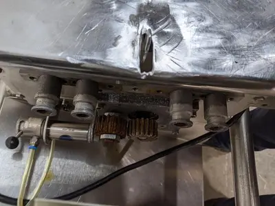 Cryovac Bag Opener