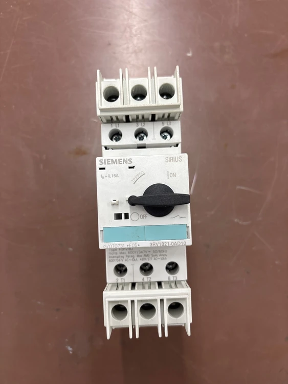 Used SIEMENS 3RV1821-0AD10 Circuit Breakers Illinois US | Aucto #1328671